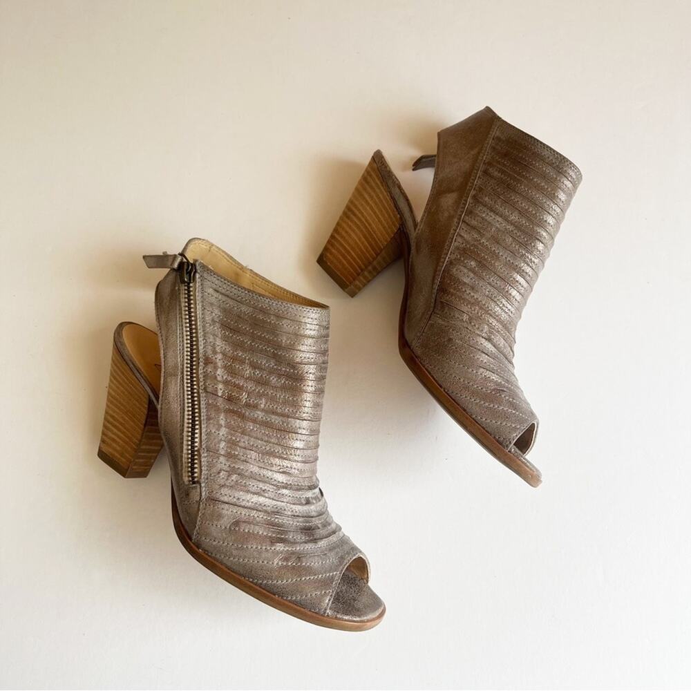 Paul Green Cayanne Peep Toe Ankle Booties